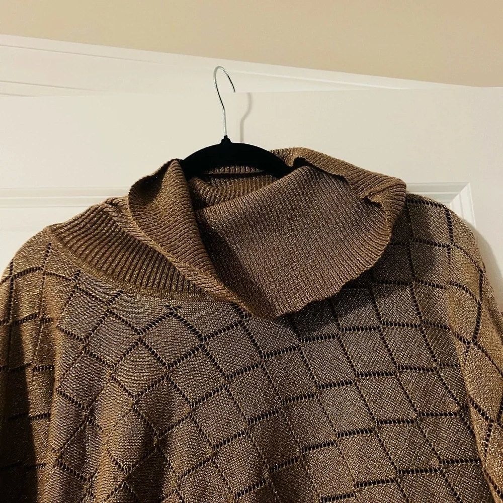 Elegant Gold with Metallic Specks Knit Poncho Sweater - Picture 4 of 7